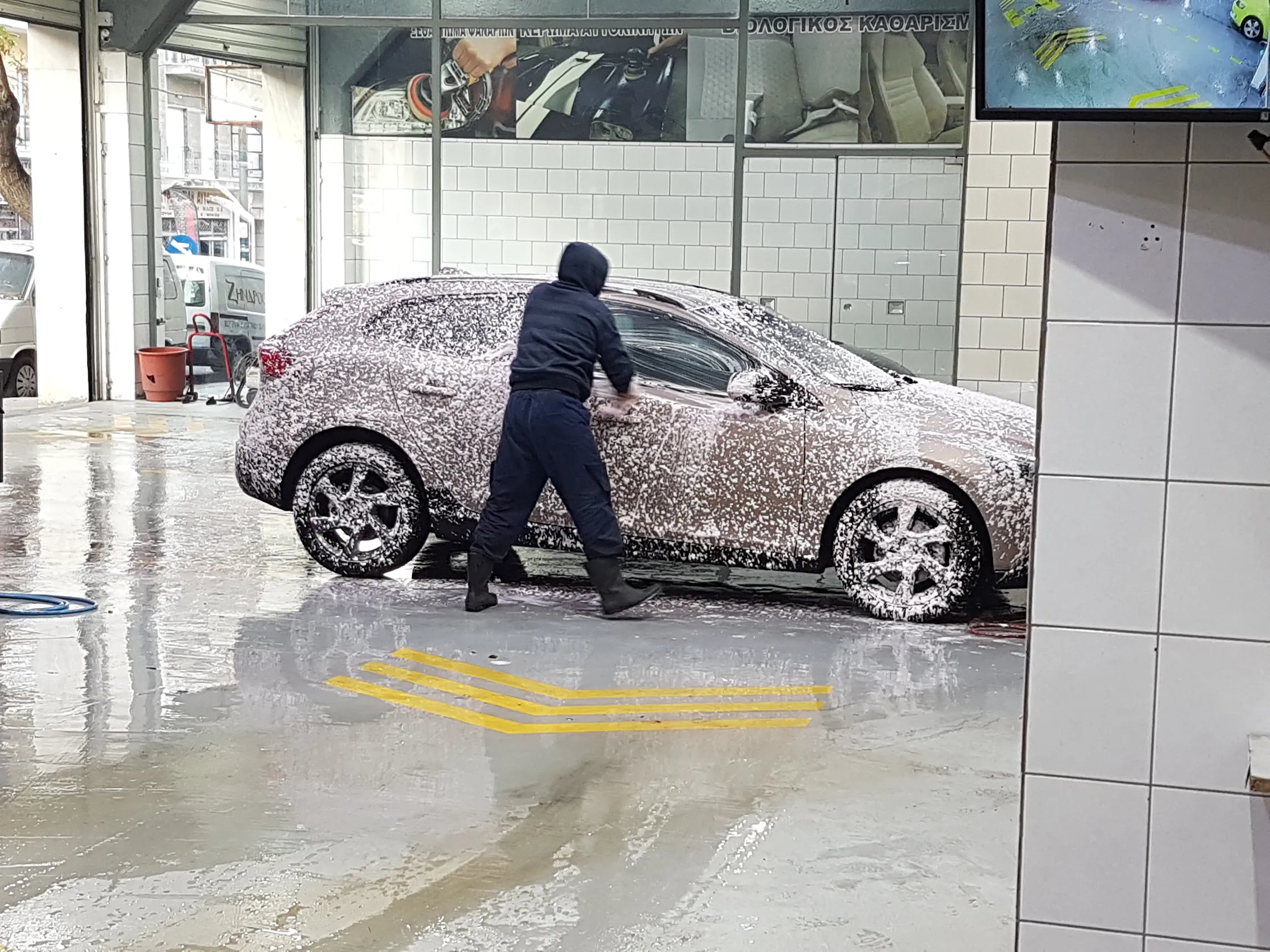 STEF CAR WASH 6 Your Community Marketplace: It's quick and easy. Learn, Shop, Sell, and connect with friends and family.