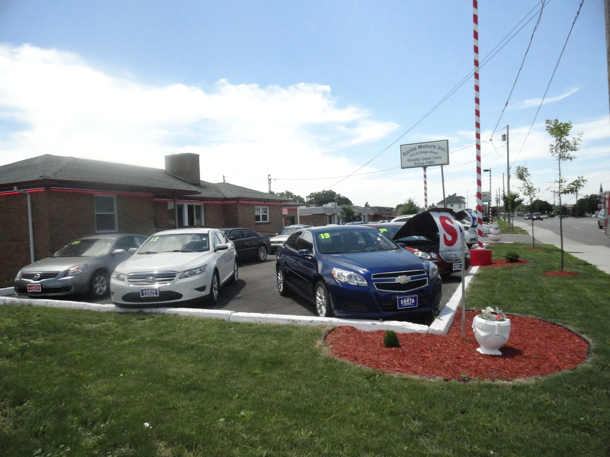 Santa Motors Inc 3 Your Community Marketplace: It's quick and easy. Learn, Shop, Sell, and connect with friends and family.