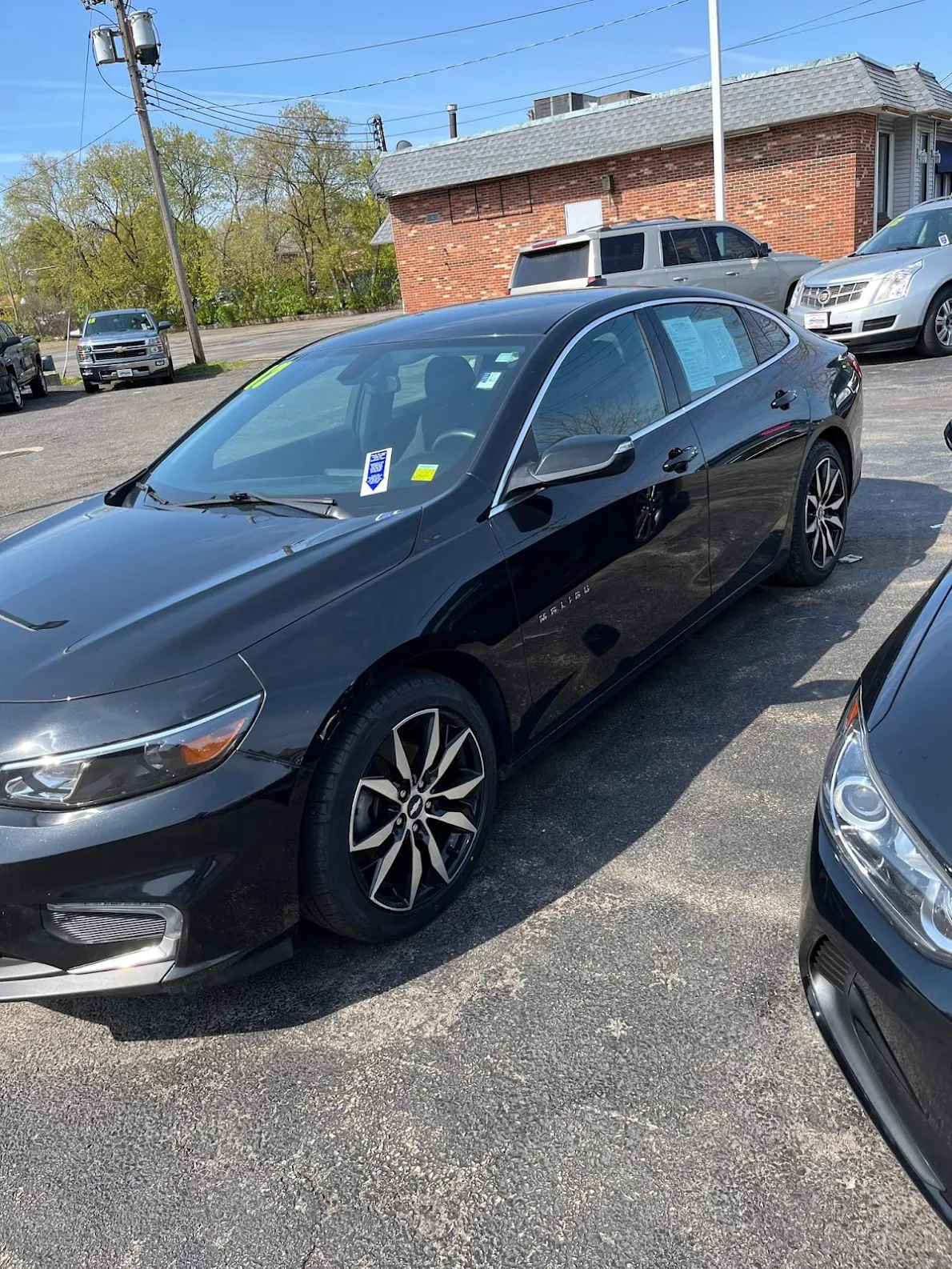 Santa Motors Inc 4 Your Community Marketplace: It's quick and easy. Learn, Shop, Sell, and connect with friends and family.