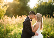 Sarah O Photo Your Community Marketplace: It's quick and easy. Learn, Shop, Sell, and connect with friends and family.