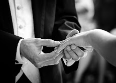 Sarah O Photo6 Your Community Marketplace: It's quick and easy. Learn, Shop, Sell, and connect with friends and family.