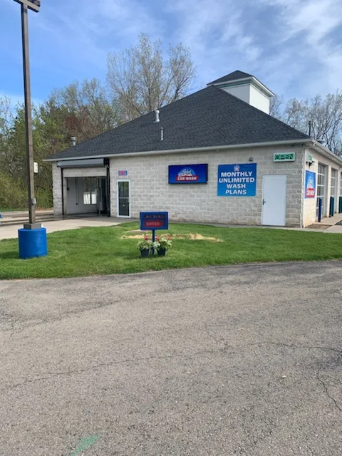 Splash Your Community Marketplace: It's quick and easy. Learn, Shop, Sell, and connect with friends and family.