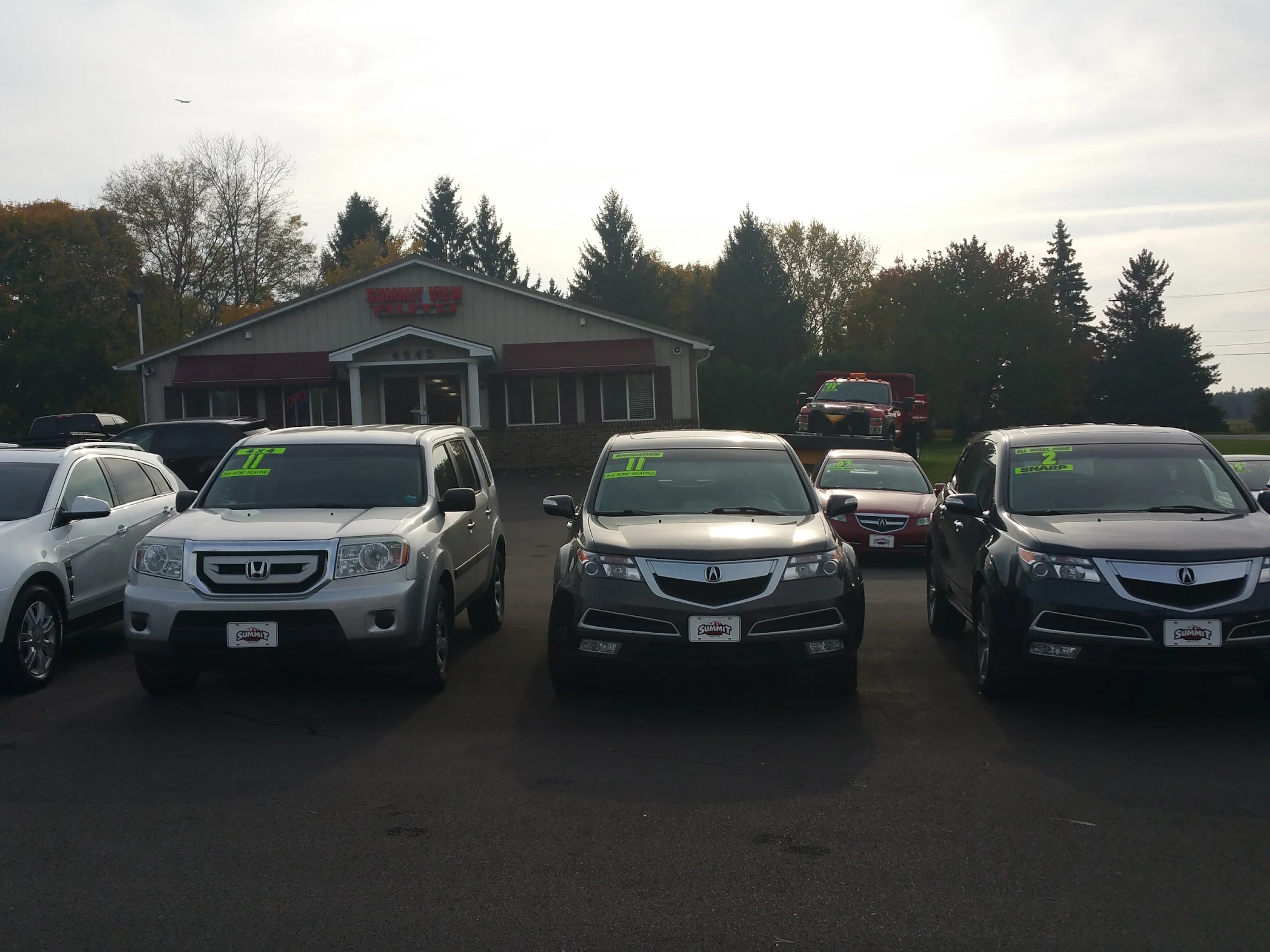 Summit View Auto 3 Your Community Marketplace: It's quick and easy. Learn, Shop, Sell, and connect with friends and family.