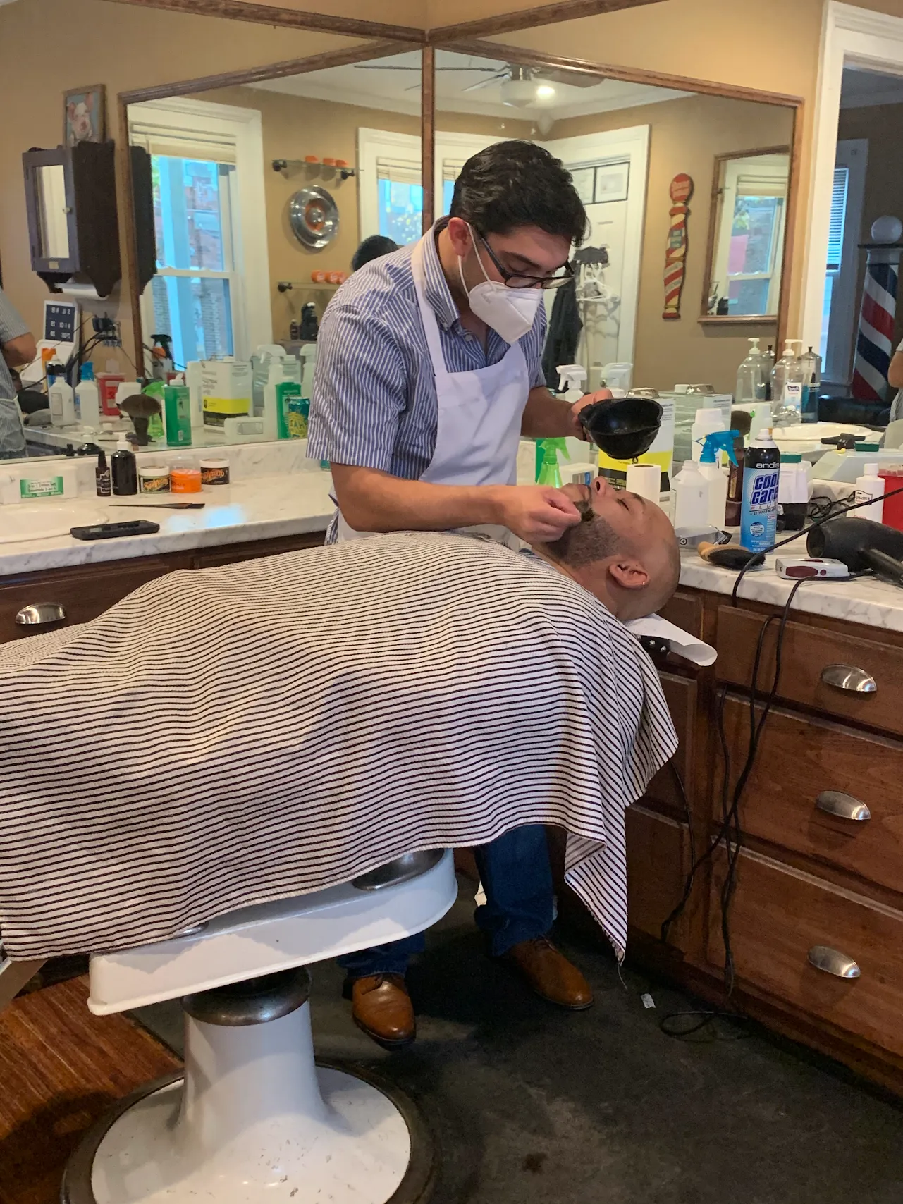 Swillbarber 4 Your Community Marketplace: It's quick and easy. Learn, Shop, Sell, and connect with friends and family.