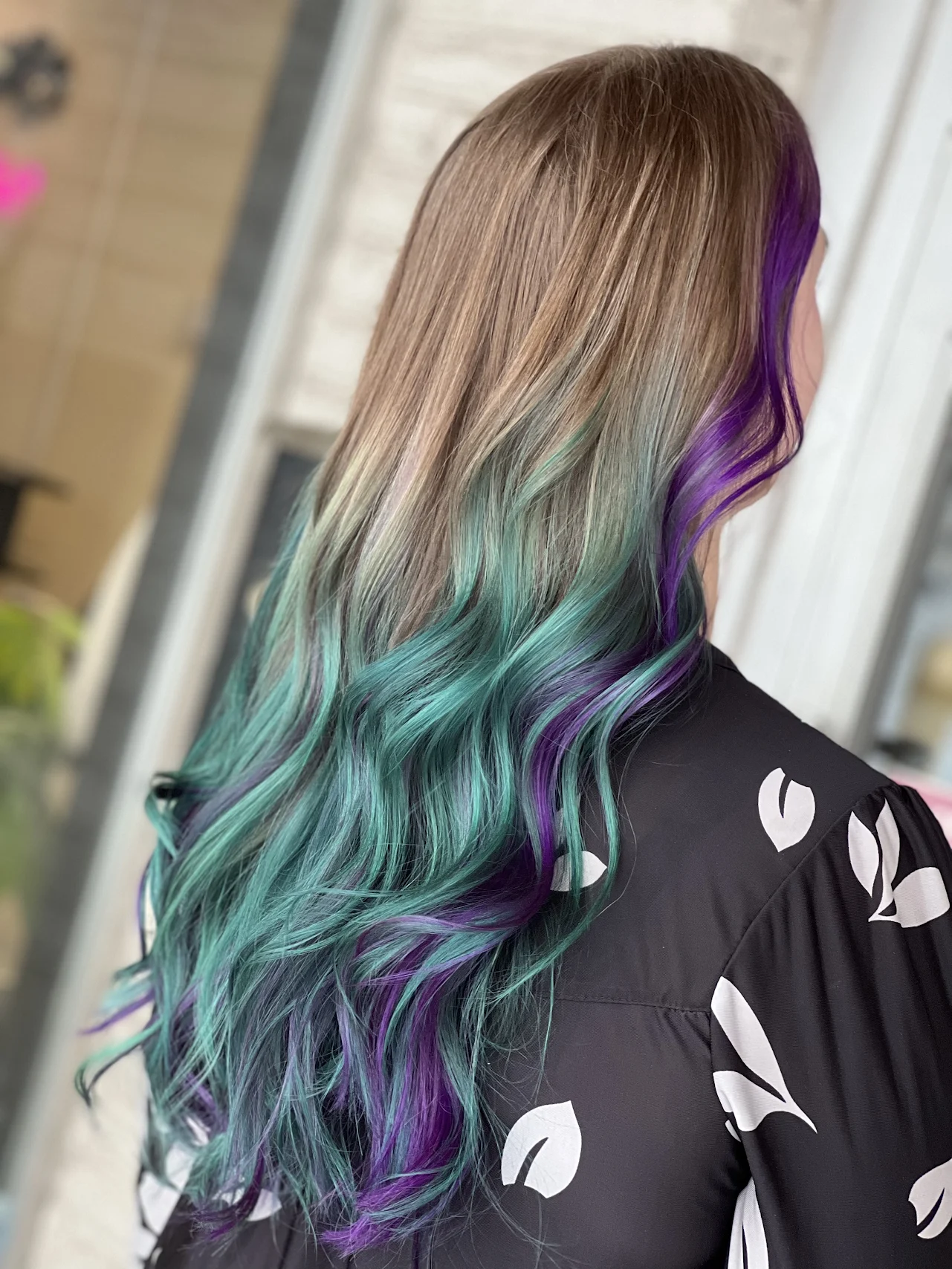 Tesoro Beauty inc Your Community Marketplace: It's quick and easy. Learn, Shop, Sell, and connect with friends and family.