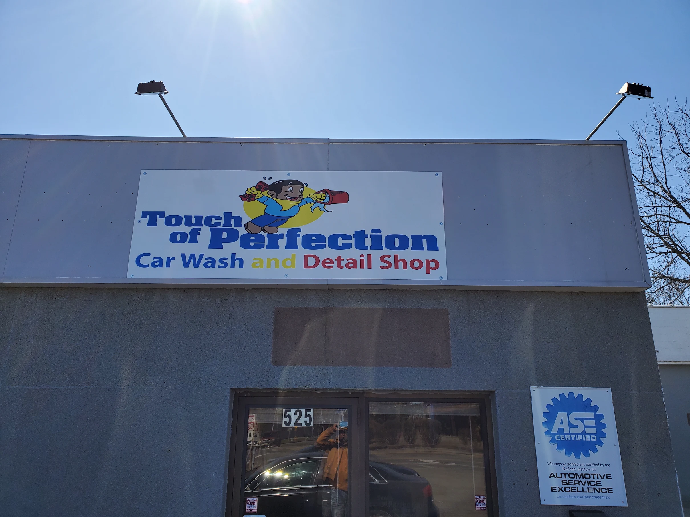 Touch Of Perfection On The Go Your Community Marketplace: It's quick and easy. Learn, Shop, Sell, and connect with friends and family.