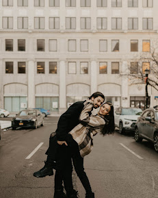 Valerie Marie Photography2 Your Community Marketplace: It's quick and easy. Learn, Shop, Sell, and connect with friends and family.