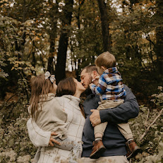 Valerie Marie Photography3 Your Community Marketplace: It's quick and easy. Learn, Shop, Sell, and connect with friends and family.