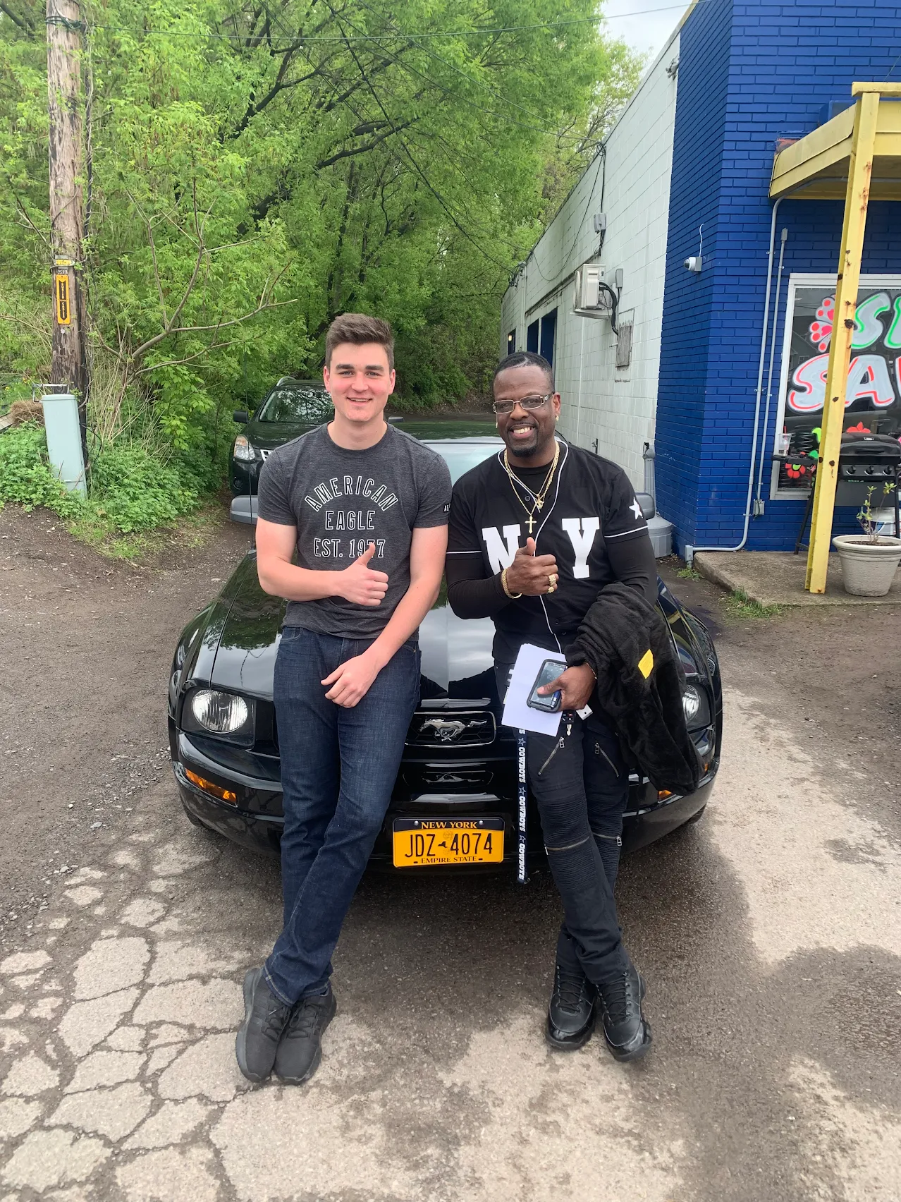 Vehicles Unlimited LLC 2 Your Community Marketplace: It's quick and easy. Learn, Shop, Sell, and connect with friends and family.