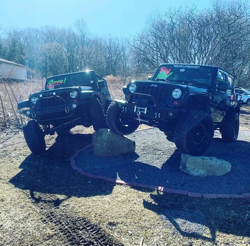 Vehicles Unlimited LLC 3 Your Community Marketplace: It's quick and easy. Learn, Shop, Sell, and connect with friends and family.