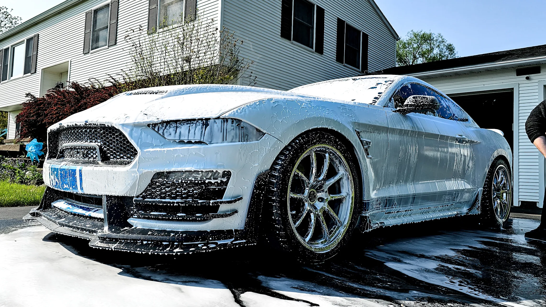 Vics Auto Reflection 2 Your Community Marketplace: It's quick and easy. Learn, Shop, Sell, and connect with friends and family.