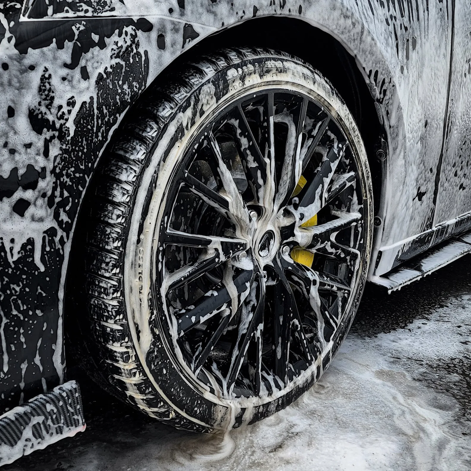 Vics Auto Reflection 3 Your Community Marketplace: It's quick and easy. Learn, Shop, Sell, and connect with friends and family.