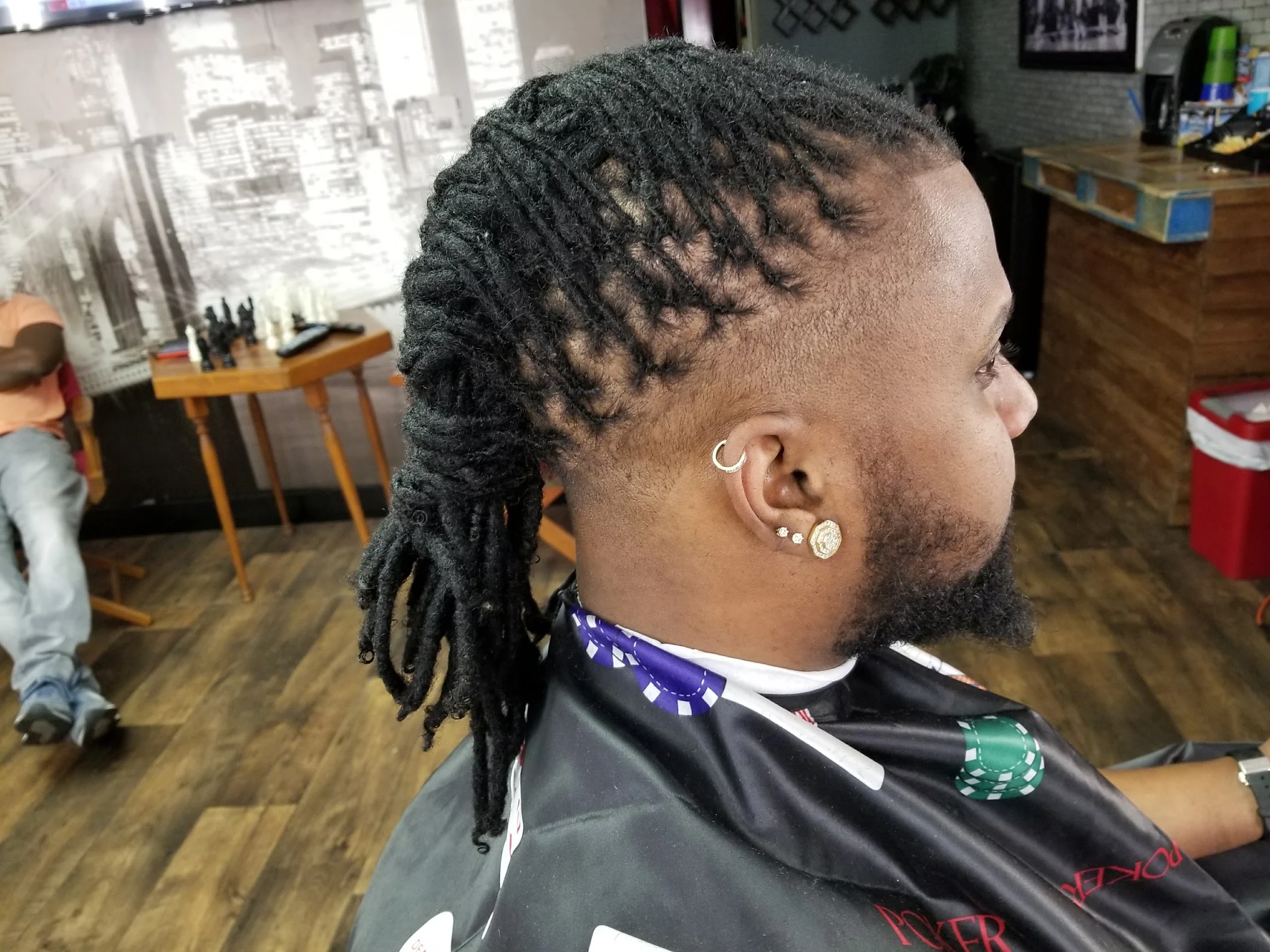 Vip Classic Cut 2 Your Community Marketplace: It's quick and easy. Learn, Shop, Sell, and connect with friends and family.