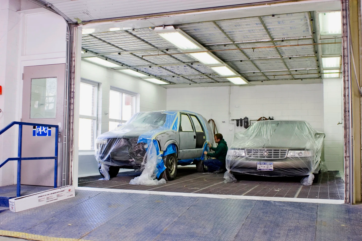 Vogels Collision 5 Your Community Marketplace: It's quick and easy. Learn, Shop, Sell, and connect with friends and family.