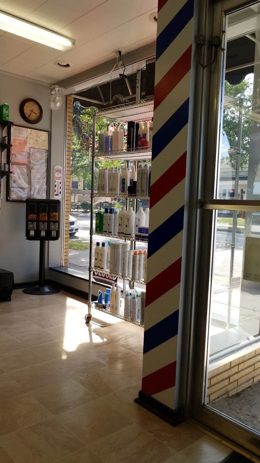 Winton Hair Stylist 2 Your Community Marketplace: It's quick and easy. Learn, Shop, Sell, and connect with friends and family.