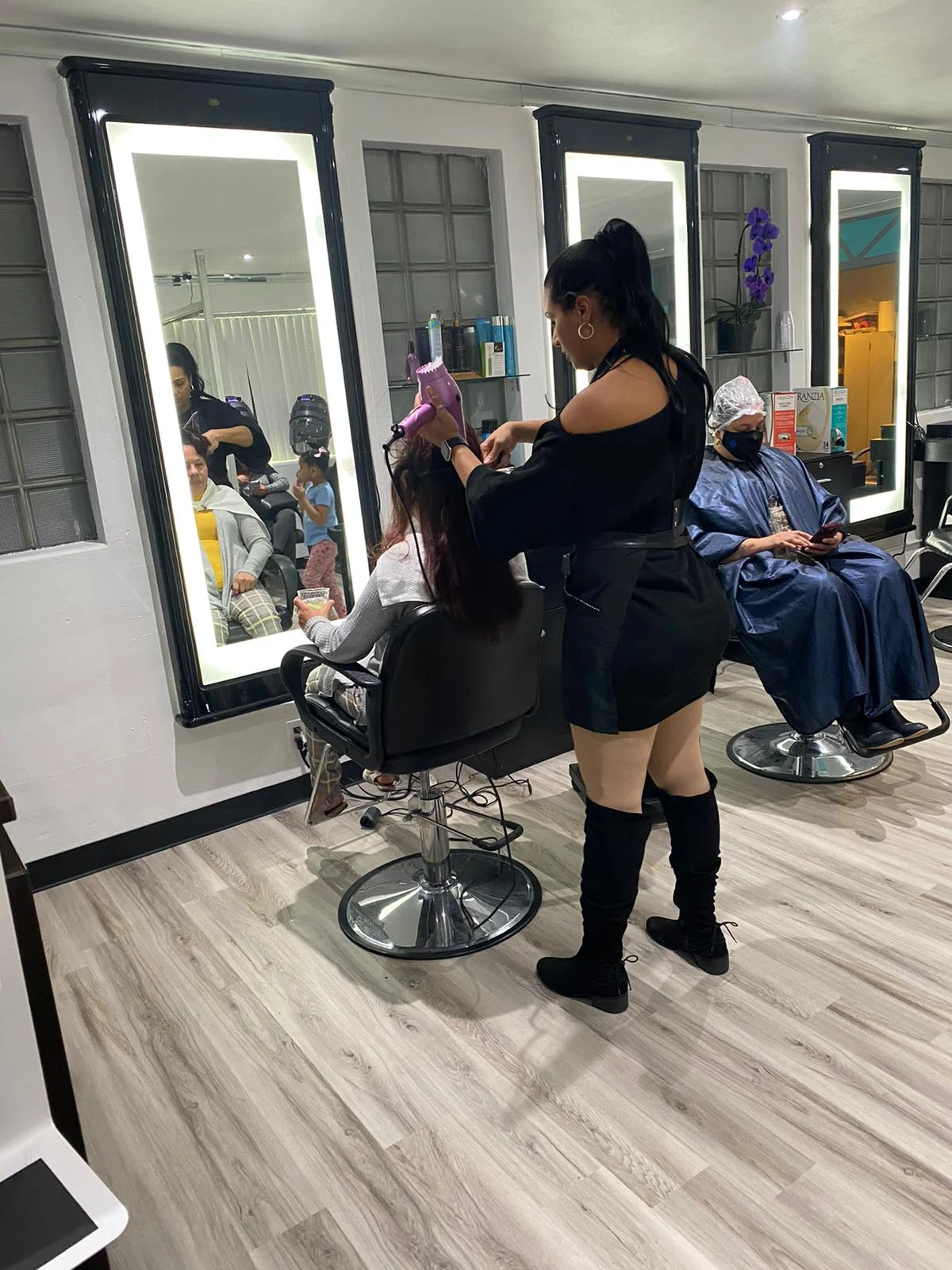 Yennys Touch Beauty Salon 2 Your Community Marketplace: It's quick and easy. Learn, Shop, Sell, and connect with friends and family.