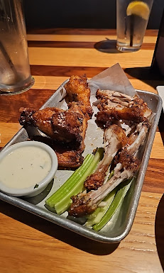 bj7 Your Community Marketplace: It's quick and easy. Learn, Shop, Sell, and connect with friends and family.