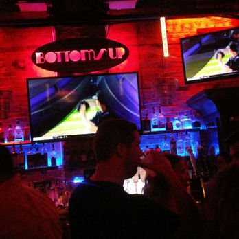 bottoms5 Your Community Marketplace: It's quick and easy. Learn, Shop, Sell, and connect with friends and family.