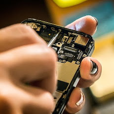 brilliant3 Your Community Marketplace: It's quick and easy. Learn, Shop, Sell, and connect with friends and family.