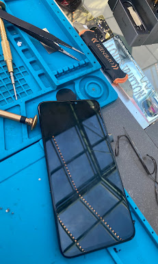 Your Community Marketplace: It's quick and easy. Learn, Shop, Sell, and connect with friends and family.