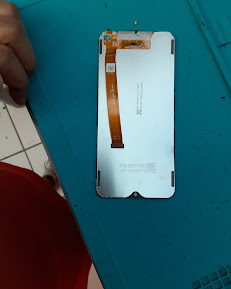 Your Community Marketplace: It's quick and easy. Learn, Shop, Sell, and connect with friends and family.