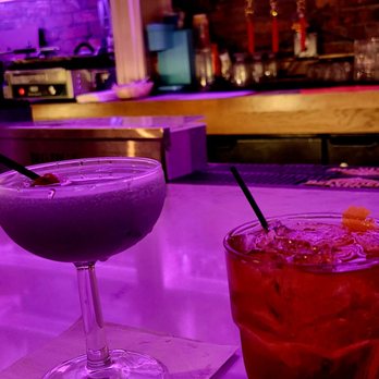 charm3 Your Community Marketplace: It's quick and easy. Learn, Shop, Sell, and connect with friends and family.