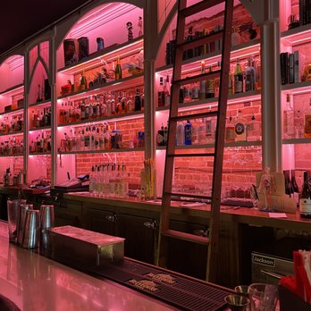 charm8 Your Community Marketplace: It's quick and easy. Learn, Shop, Sell, and connect with friends and family.