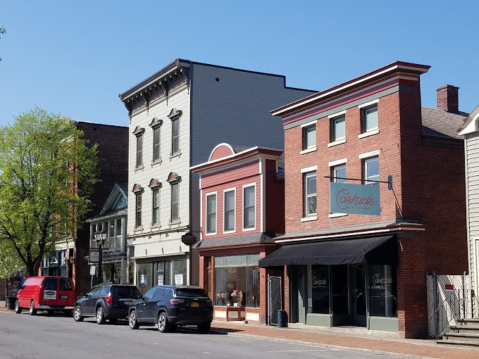 daisy6 Your Community Marketplace: It's quick and easy. Learn, Shop, Sell, and connect with friends and family.