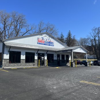 eagle2 Your Community Marketplace: It's quick and easy. Learn, Shop, Sell, and connect with friends and family.