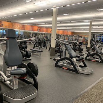 es5 Your Community Marketplace: It's quick and easy. Learn, Shop, Sell, and connect with friends and family.