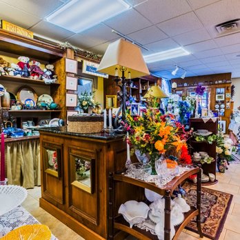 est2 Your Community Marketplace: It's quick and easy. Learn, Shop, Sell, and connect with friends and family.