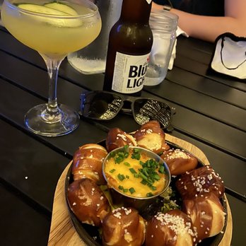 falley2 Your Community Marketplace: It's quick and easy. Learn, Shop, Sell, and connect with friends and family.