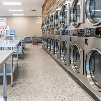 fresh2 Your Community Marketplace: It's quick and easy. Learn, Shop, Sell, and connect with friends and family.