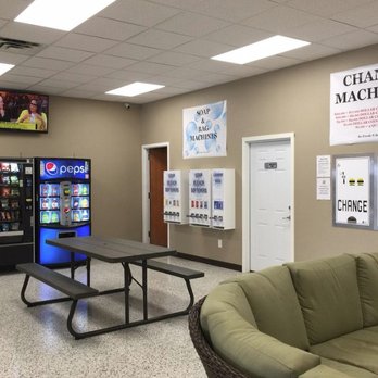 fresh8 Your Community Marketplace: It's quick and easy. Learn, Shop, Sell, and connect with friends and family.