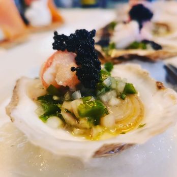 gray9 Your Community Marketplace: It's quick and easy. Learn, Shop, Sell, and connect with friends and family.