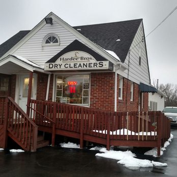 hardee2 Your Community Marketplace: It's quick and easy. Learn, Shop, Sell, and connect with friends and family.