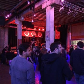 iron10 Your Community Marketplace: It's quick and easy. Learn, Shop, Sell, and connect with friends and family.