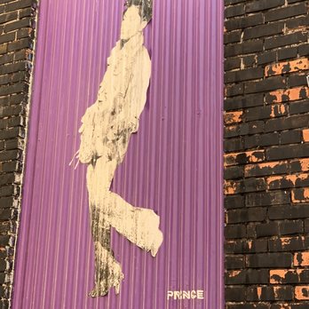 iron2 Your Community Marketplace: It's quick and easy. Learn, Shop, Sell, and connect with friends and family.