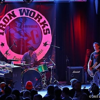 iron5 Your Community Marketplace: It's quick and easy. Learn, Shop, Sell, and connect with friends and family.