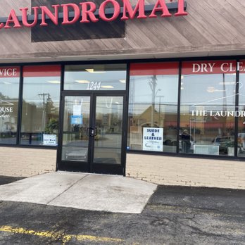 lau5 Your Community Marketplace: It's quick and easy. Learn, Shop, Sell, and connect with friends and family.