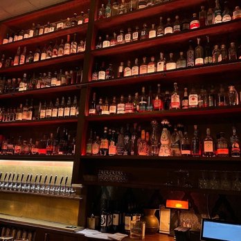 lucky11 Your Community Marketplace: It's quick and easy. Learn, Shop, Sell, and connect with friends and family.