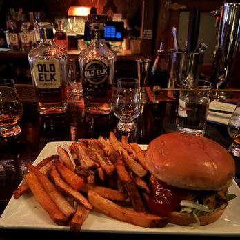 lucky6 Your Community Marketplace: It's quick and easy. Learn, Shop, Sell, and connect with friends and family.