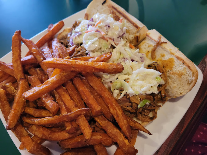 mac5 Your Community Marketplace: It's quick and easy. Learn, Shop, Sell, and connect with friends and family.