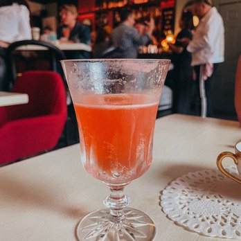 marble10 Your Community Marketplace: It's quick and easy. Learn, Shop, Sell, and connect with friends and family.