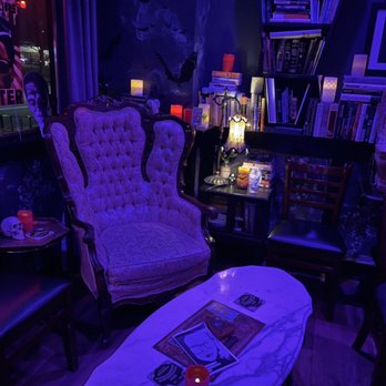 merry6 Your Community Marketplace: It's quick and easy. Learn, Shop, Sell, and connect with friends and family.