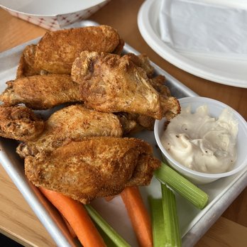 moor1 Your Community Marketplace: It's quick and easy. Learn, Shop, Sell, and connect with friends and family.