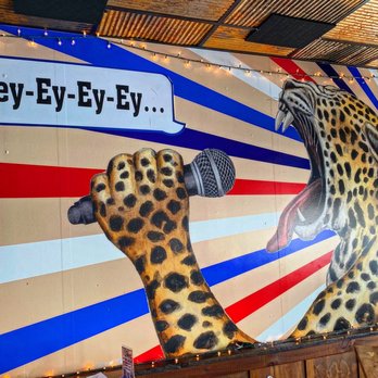 moor5 Your Community Marketplace: It's quick and easy. Learn, Shop, Sell, and connect with friends and family.