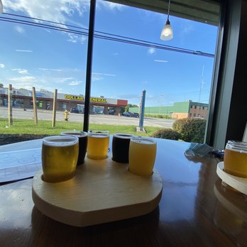 nickel3 Your Community Marketplace: It's quick and easy. Learn, Shop, Sell, and connect with friends and family.