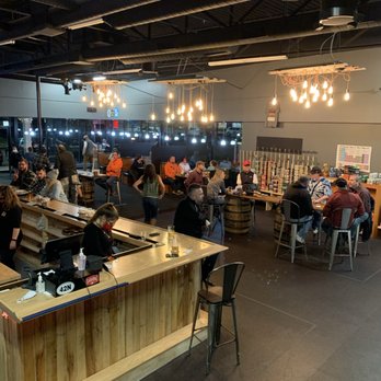 nickel6 Your Community Marketplace: It's quick and easy. Learn, Shop, Sell, and connect with friends and family.