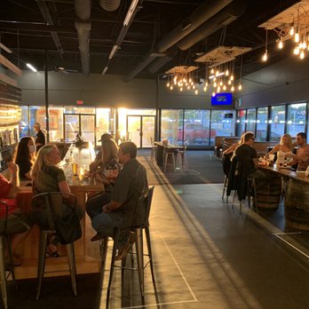 nickel7 Your Community Marketplace: It's quick and easy. Learn, Shop, Sell, and connect with friends and family.